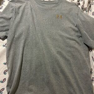 Under Armour Boy’s Heather Gray Tee with Gold Logo